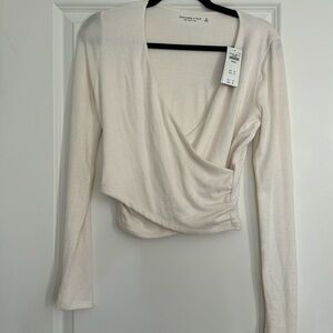 New Abercrombie Sweater